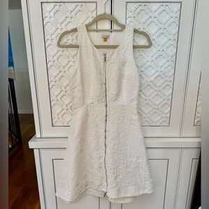 Leifsdottir by Anthropologie white Fabric with Gold Tag